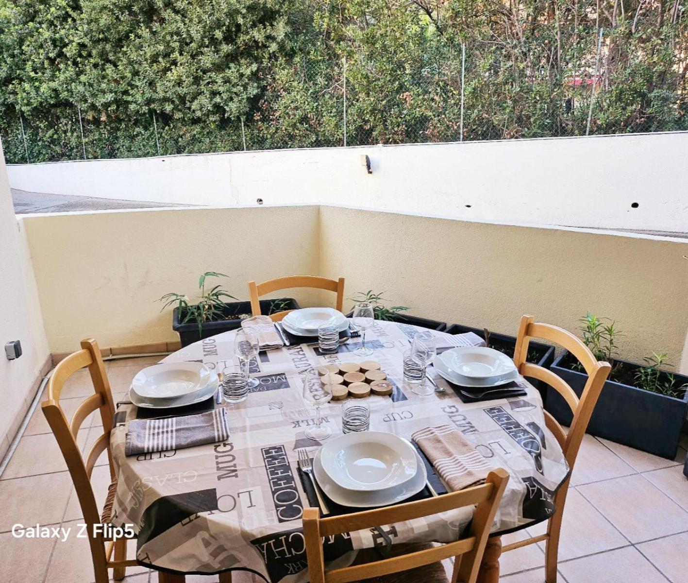 Balcon, Parking, Piscine Et Clim' A 2 Pas Du Port Santa Lucia Apartment Saint-Raphaël Екстериор снимка